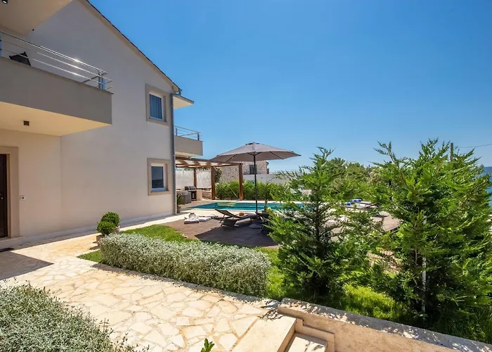 Villa Gellia